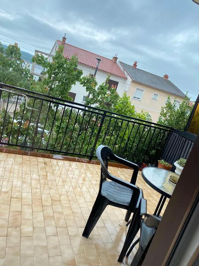 Apartmani Jelena Crikvenica 0*,