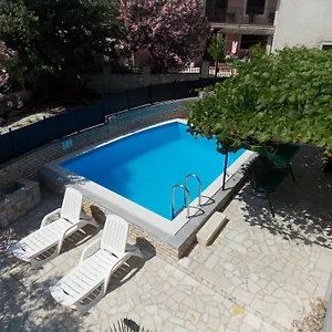 Aurelia Apartment Ližnjan